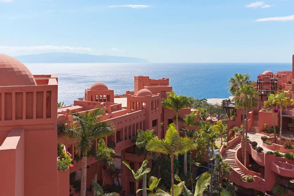 Ritz-Carlton Tenerife, Abama 35K FNC