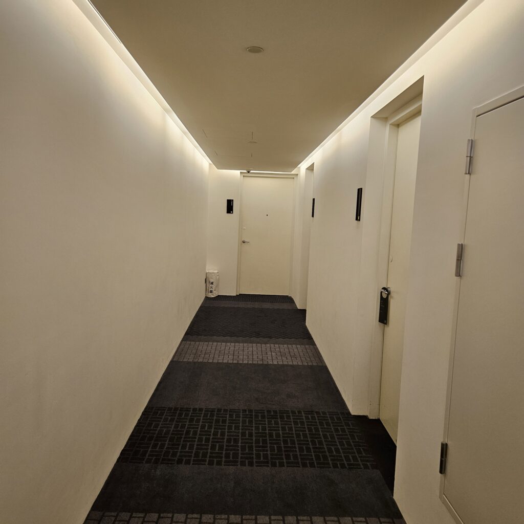 Kimpton Da An Rooms Hallway