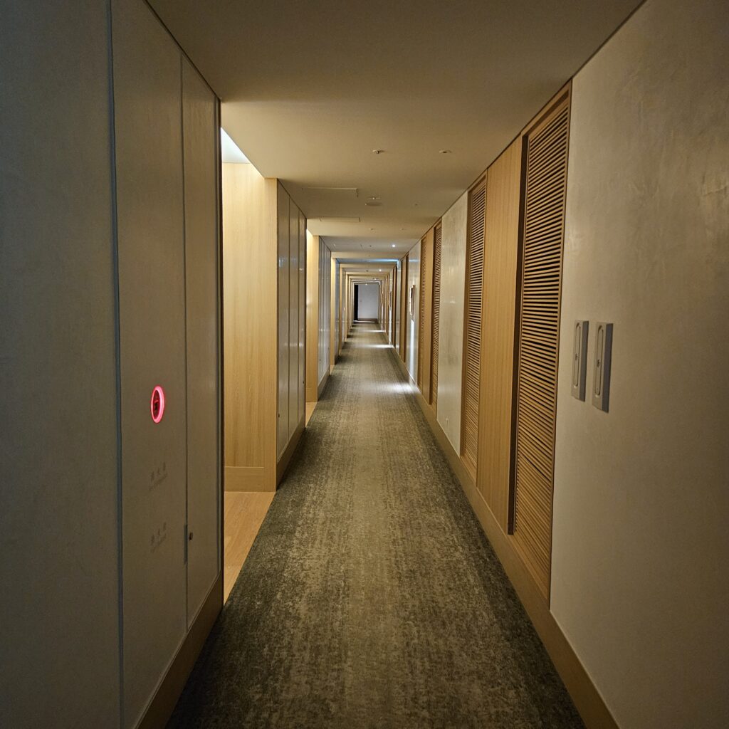 Roku Kyoto Rooms Hallway