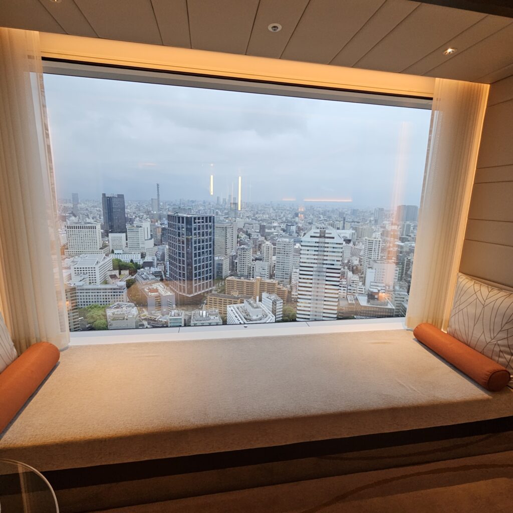 The Prince Gallery Tokyo Deluxe Room Window Bay