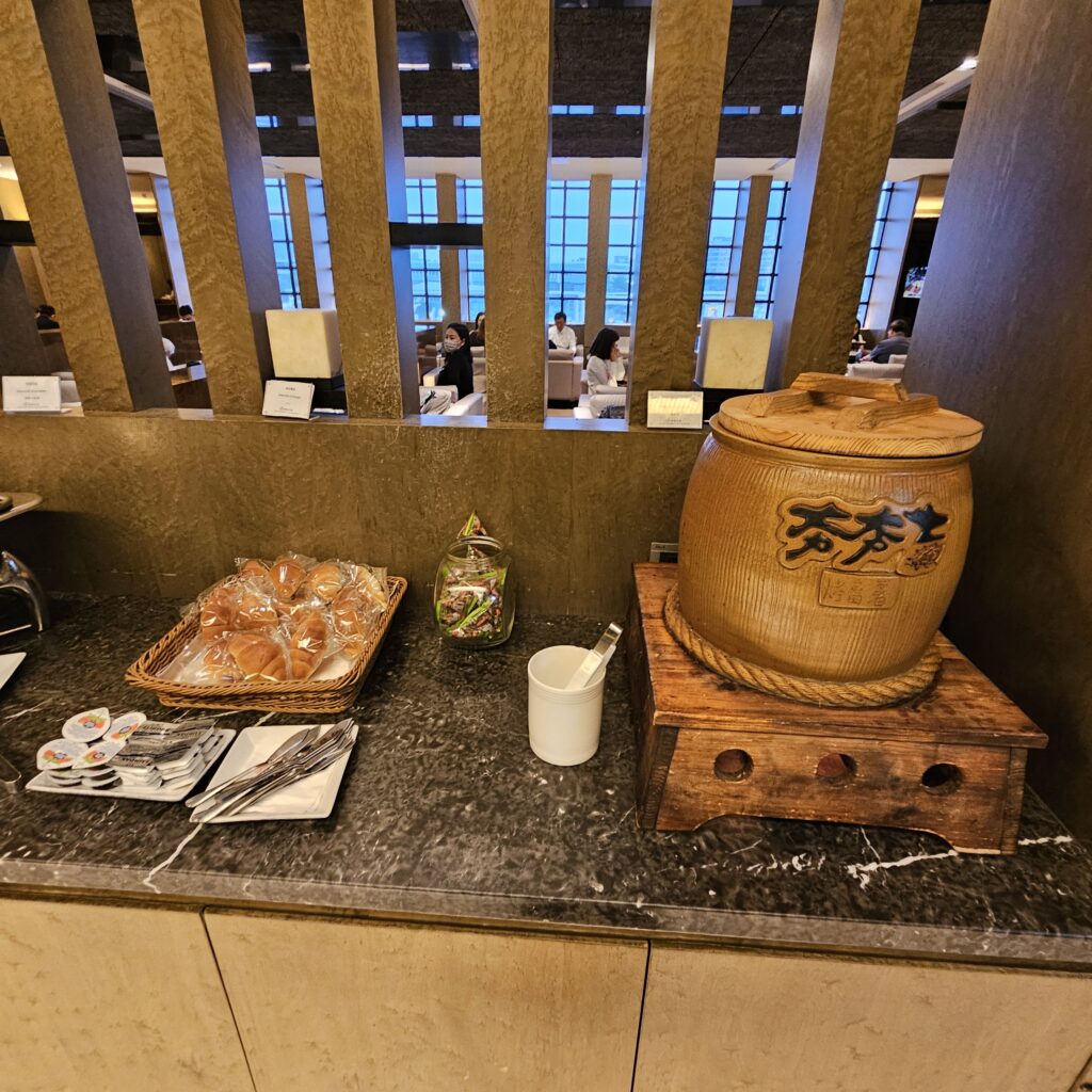Taipei Songshan VIP Lounge Food