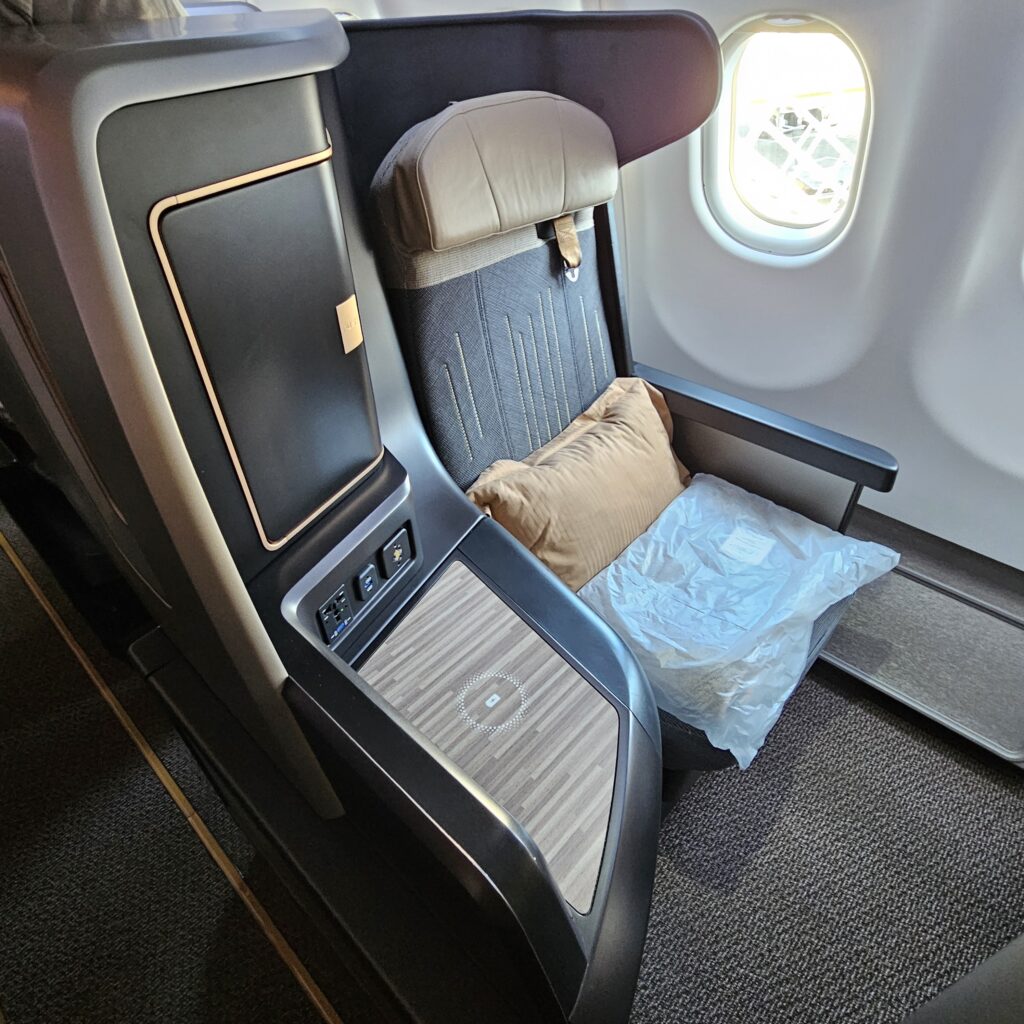 Starlux Airbus A330-900neo Business Class Seat
