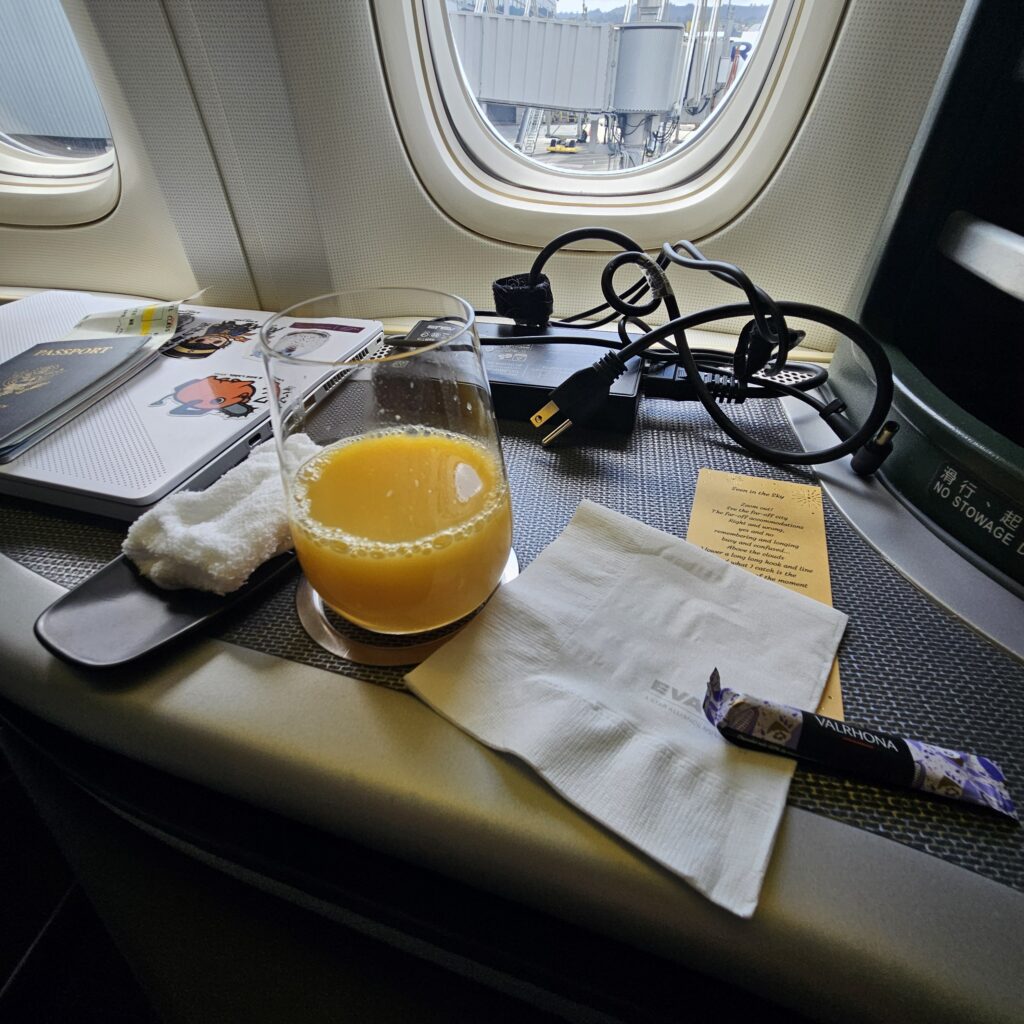 EVA Air Boeing 777 Royal Laurel Pre-Boarding Drink