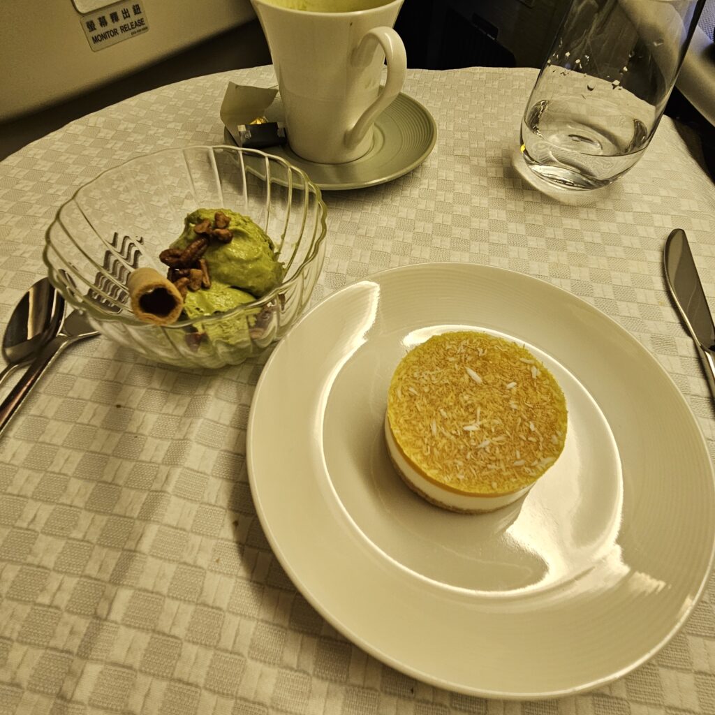 EVA Air Boeing 777 Royal Laurel Desserts