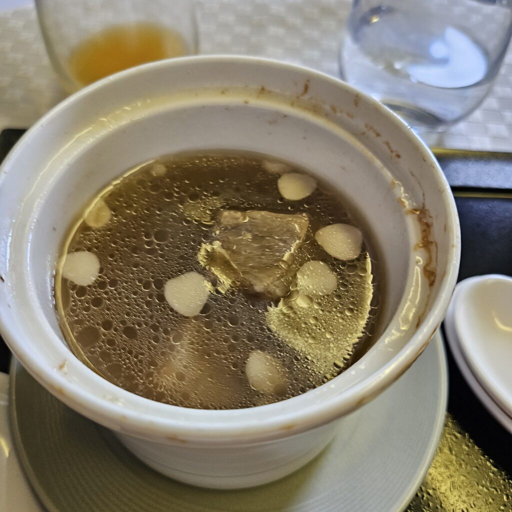 EVA Air Boeing 777 Royal Laurel TPE-SFO Hot Beef Soup