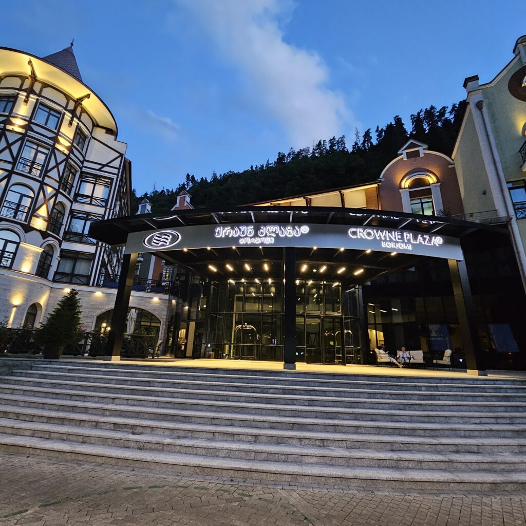 Crowne Plaza Borjomi Property Front