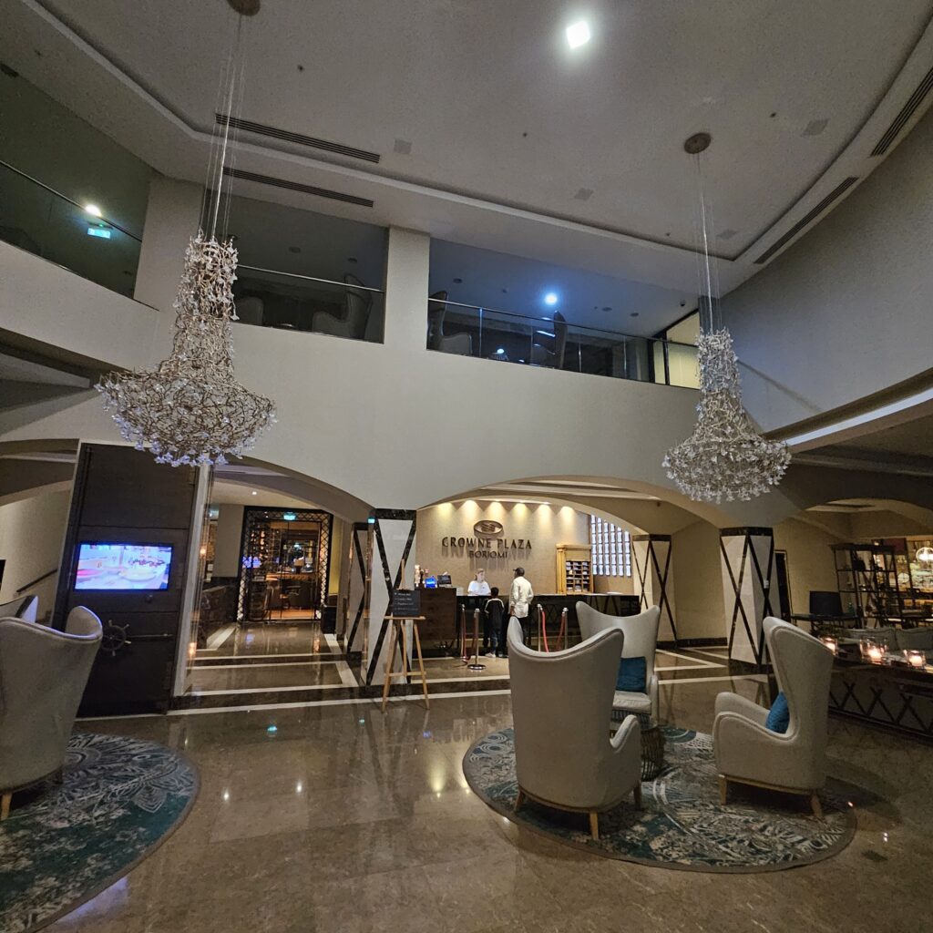 Crowne Plaza Borjomi Lobby