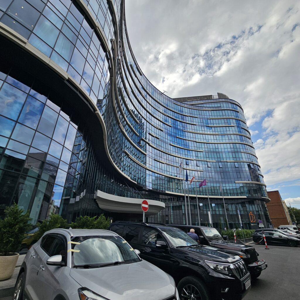 Paragraph Freedom Square Tbilisi Exterior