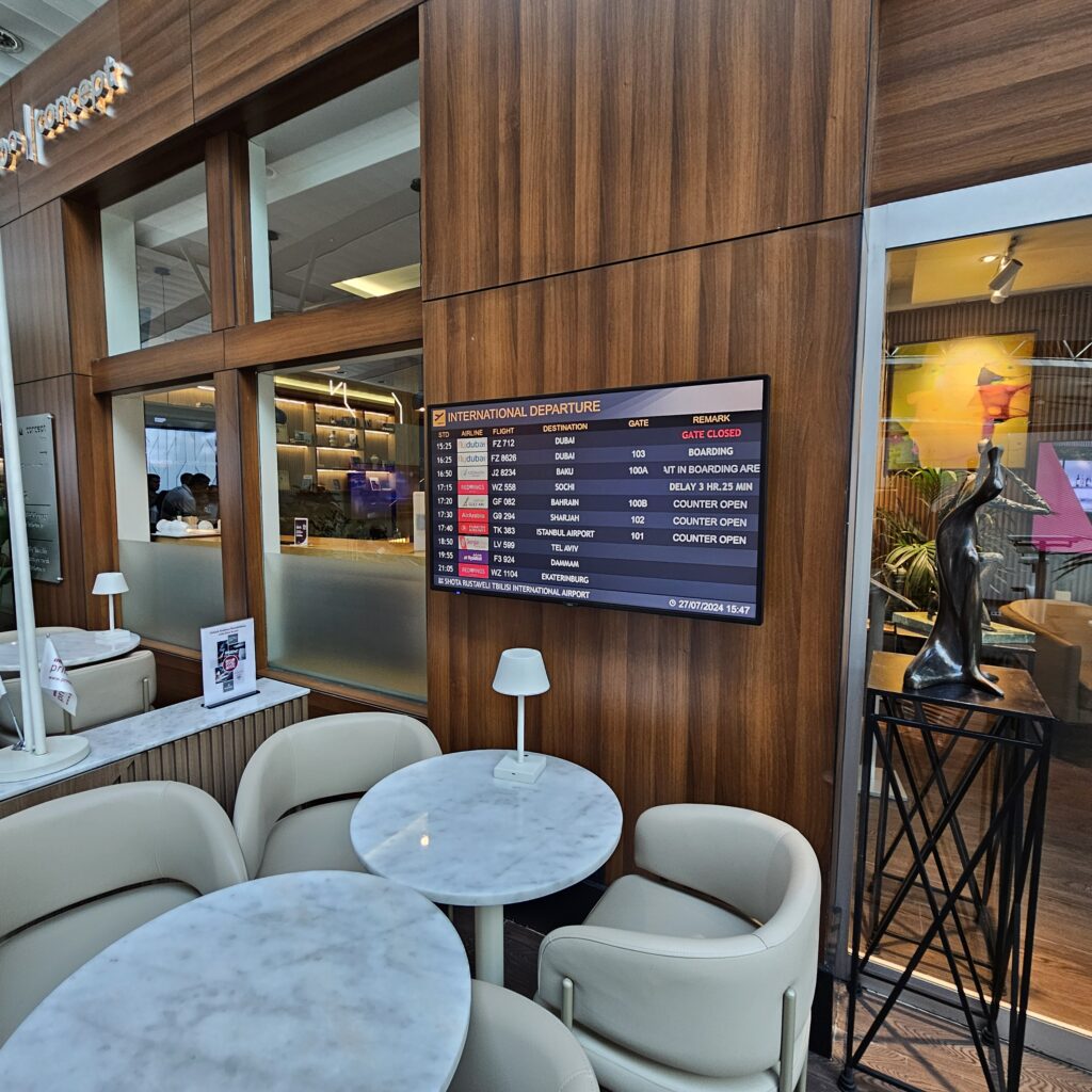 Primeclass Lounge TBS Outer Side Flight Info Display