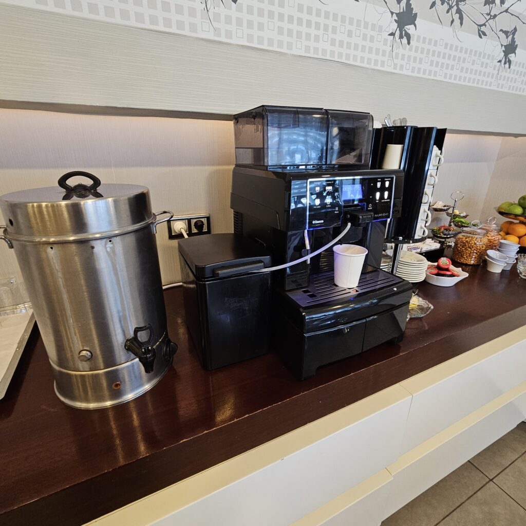 Mugam Lounge Coffee Machine