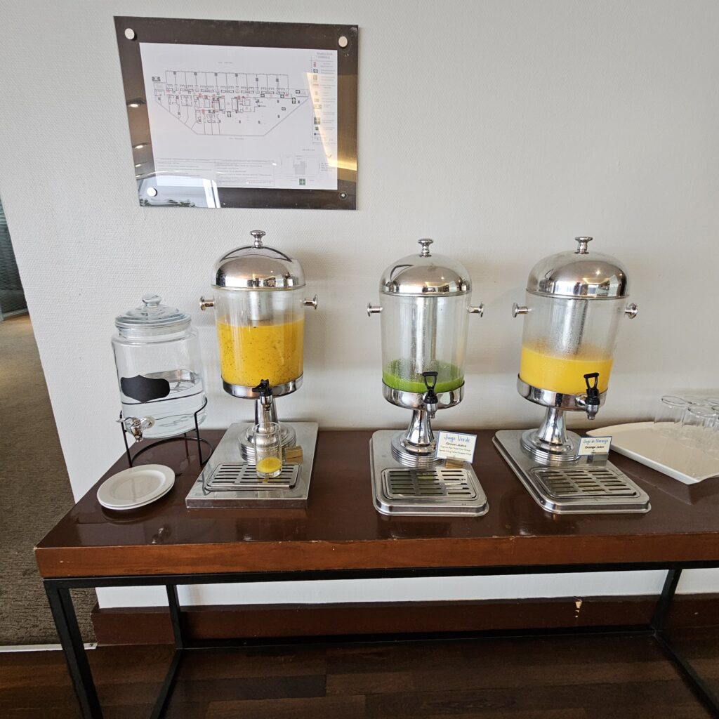 Hilton Mexico City Reforma Executive Lounge Breakfast Juice