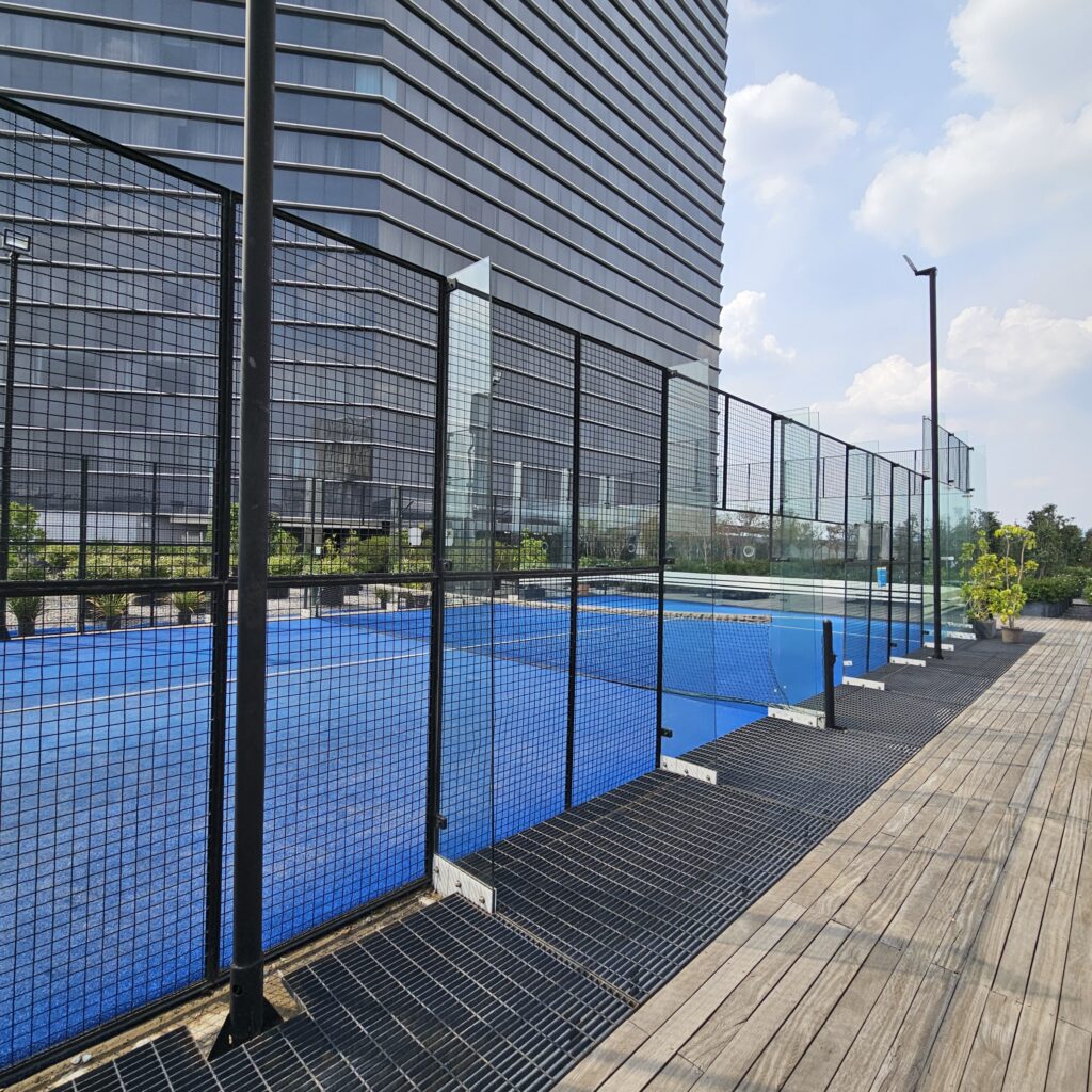 Hilton Mexico City Reforma Rooftop Tennis Court