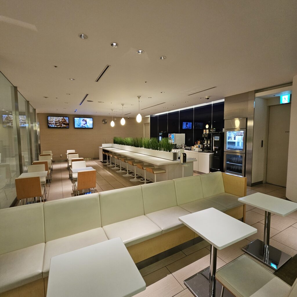 ANA Arrival Lounge NRT