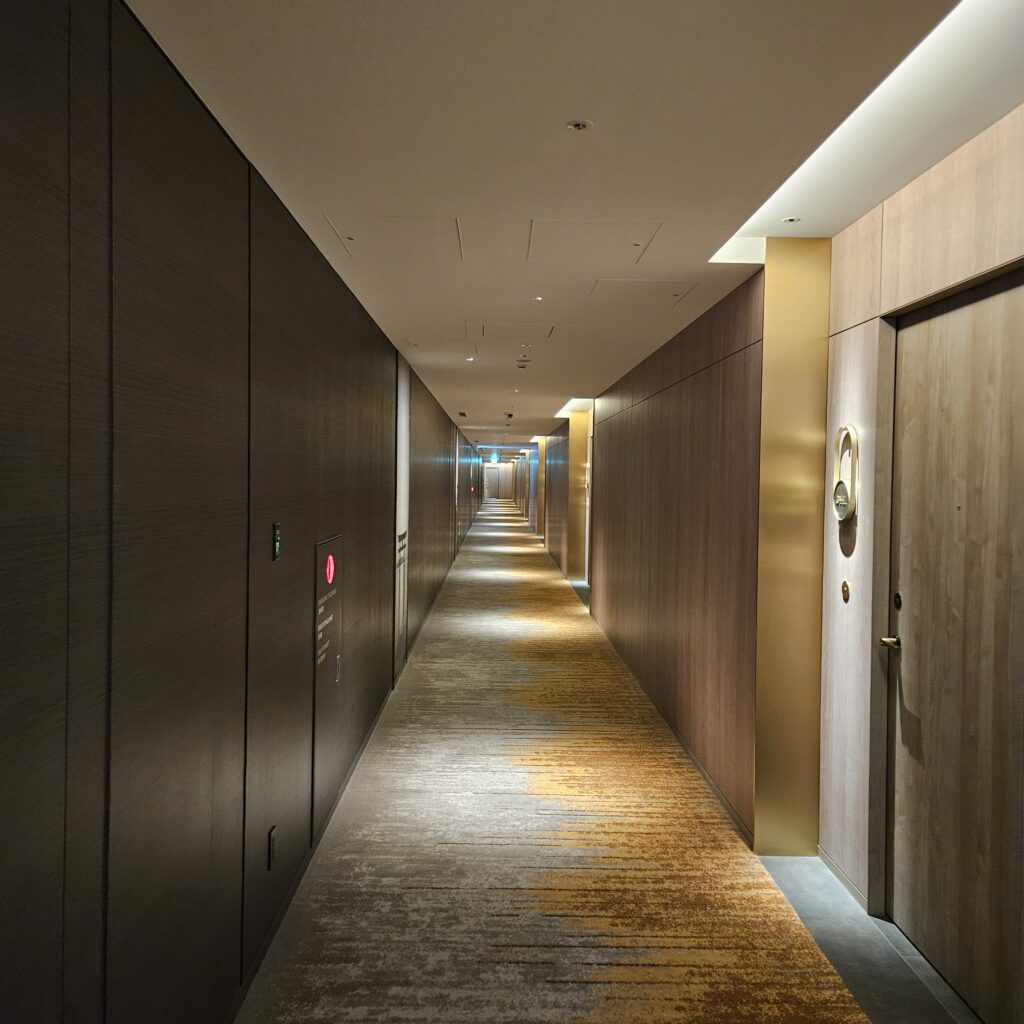 The Osaka Station Hotel, Autograph Collection Rooms Hall