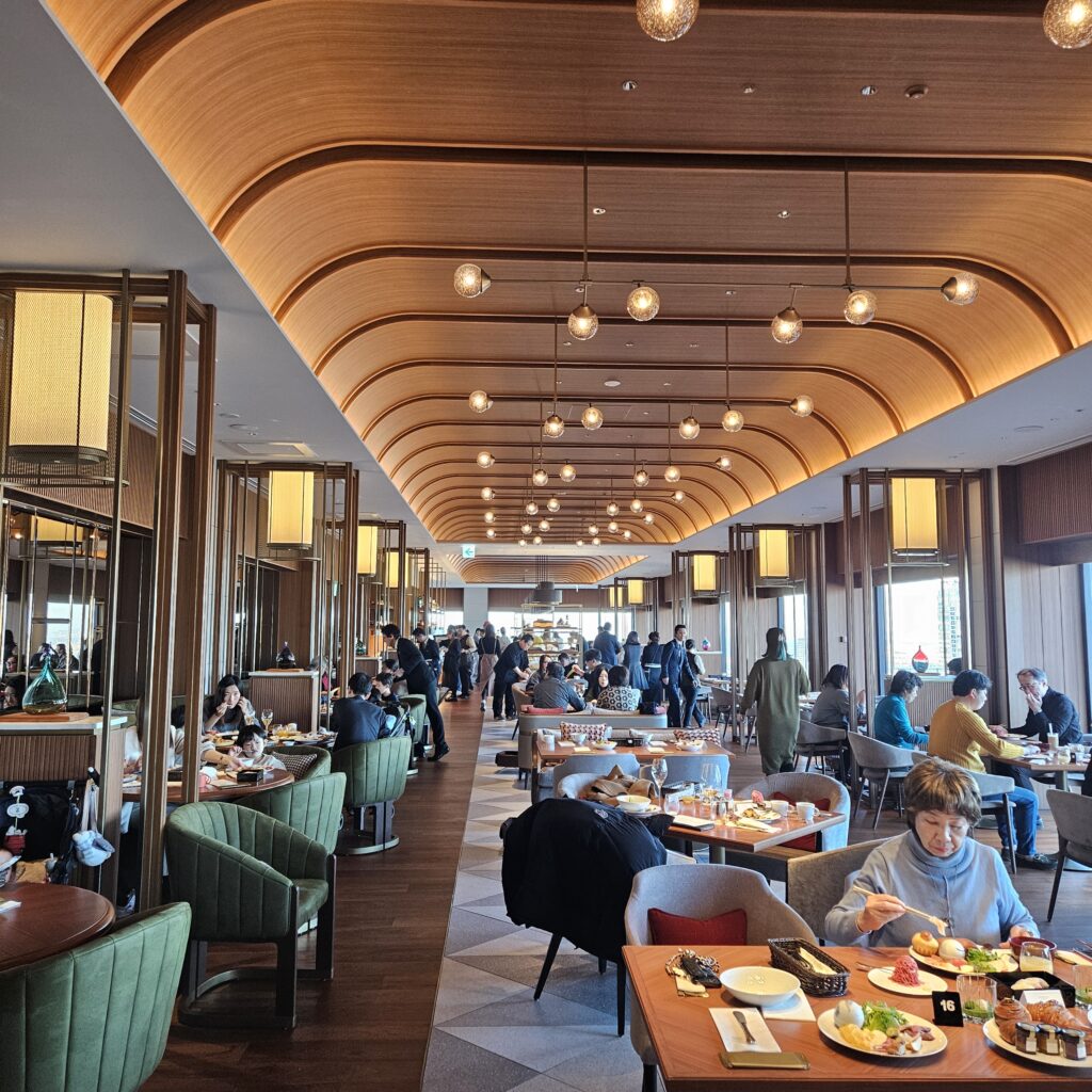 The Osaka Station Hotel, Autograph Collection The Moment Grill & Dining Restaurant