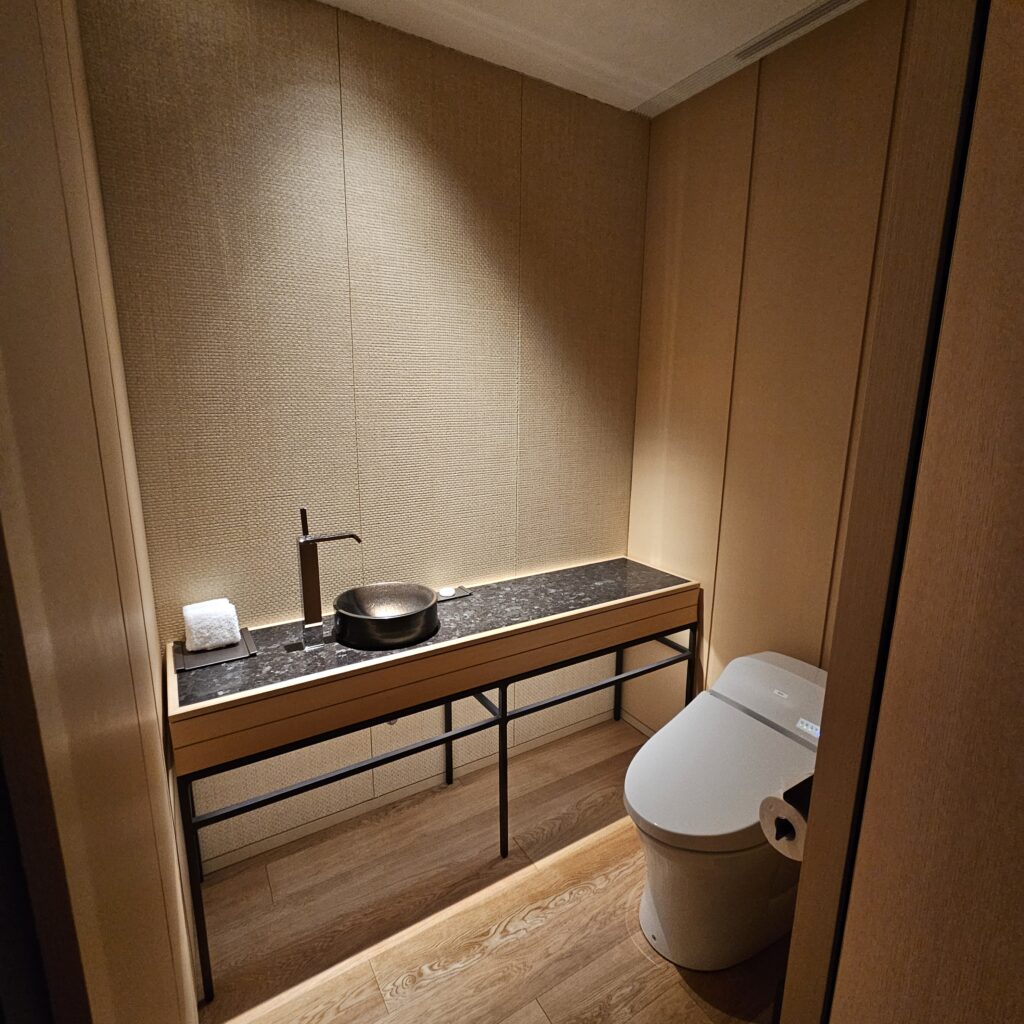 The Ritz-Carlton, Nikko Suite Second Toilet Room