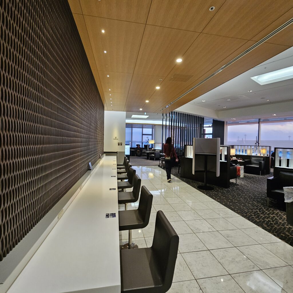 ANA Suite Lounge NRT