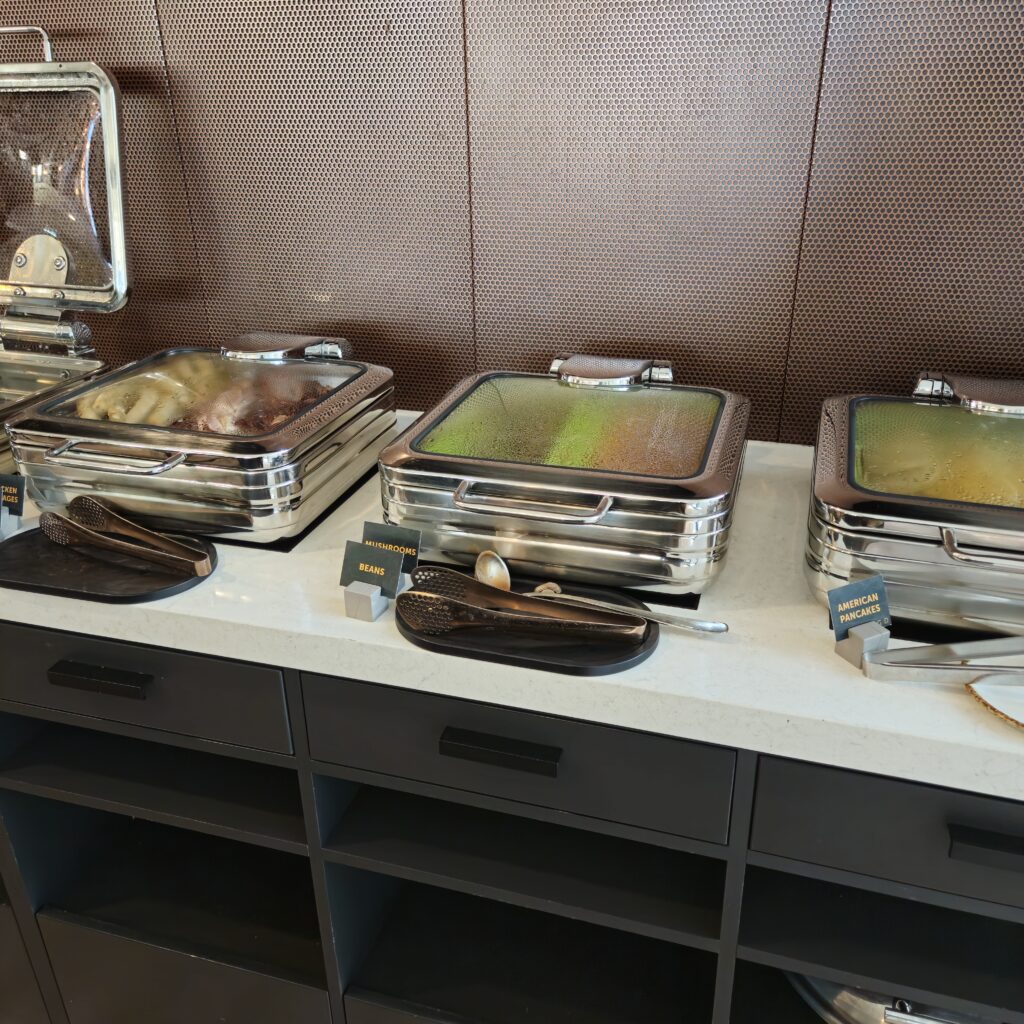 Courtyard Vilnius Solt Dining Breakfast