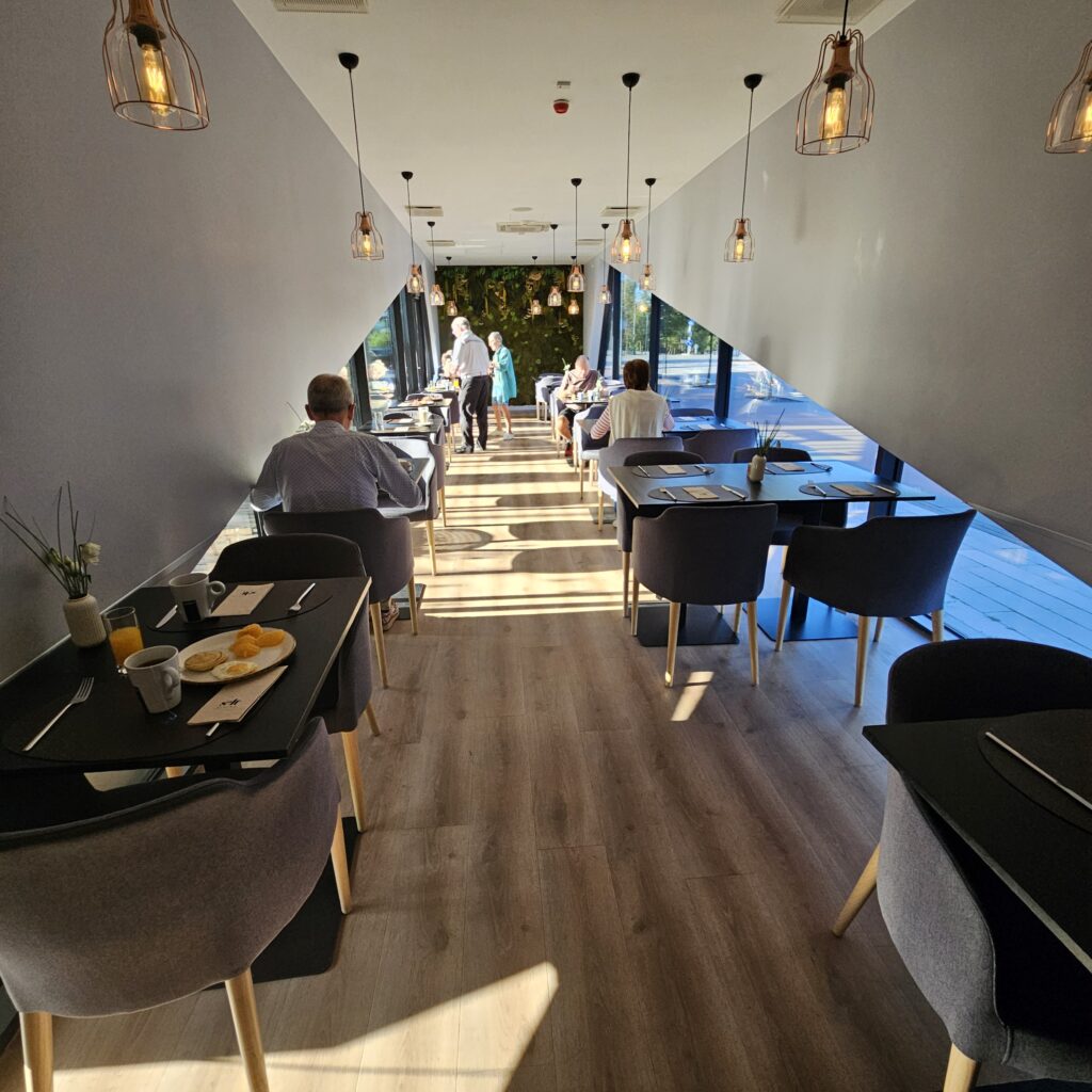 Courtyard Vilnius Solt Dining Seats