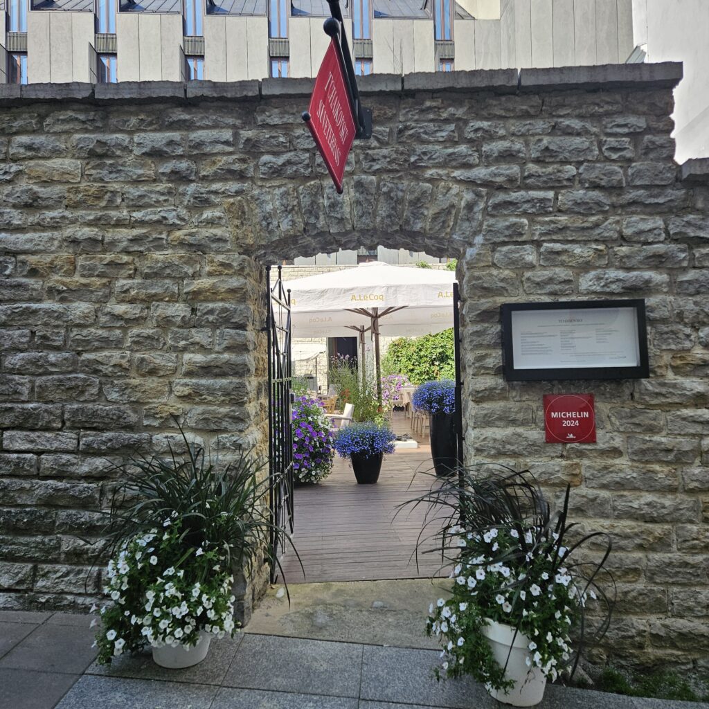 Hotel Telegraaf, Autograph Collection Restaurant Tchaikovsky Outdoor Seating