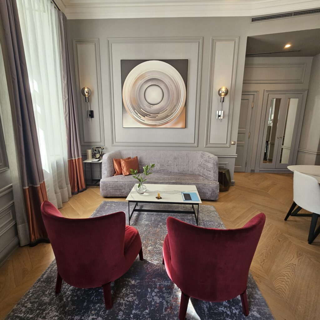 Hotel Telegraaf, Autograph Collection Siemens Suite Living Room