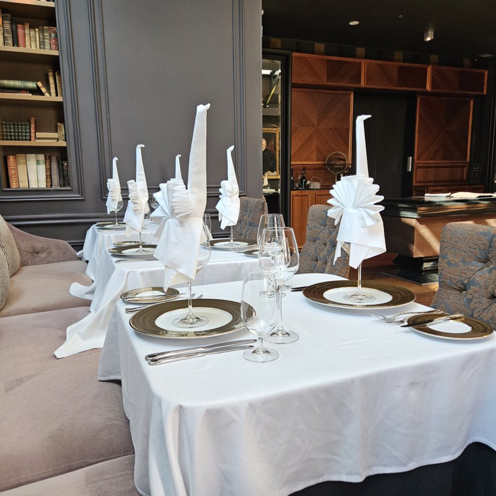 Hotel Telegraaf, Autograph Collection Restaurant Tchaikovsky