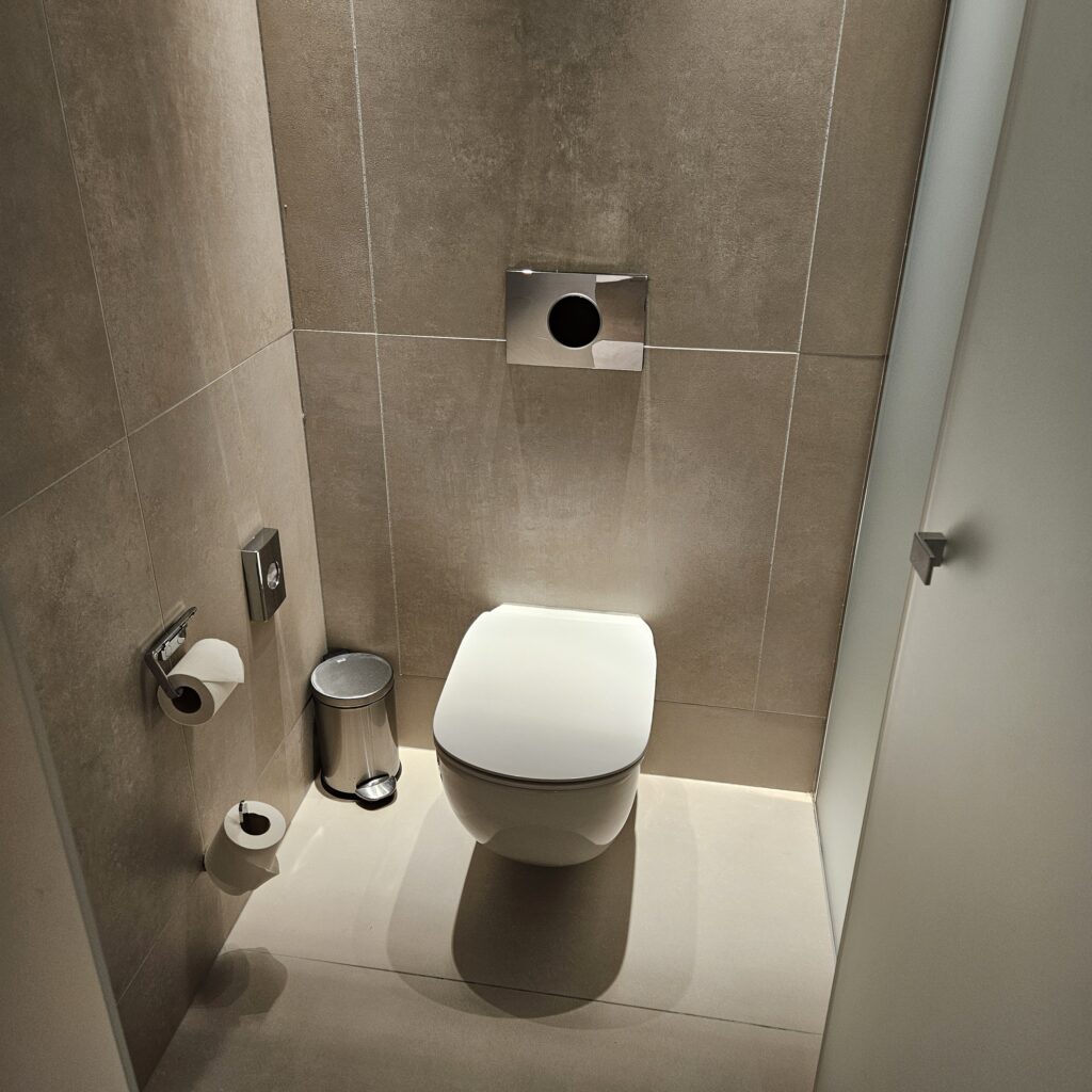InterContinental Ljubljana Toilet Room