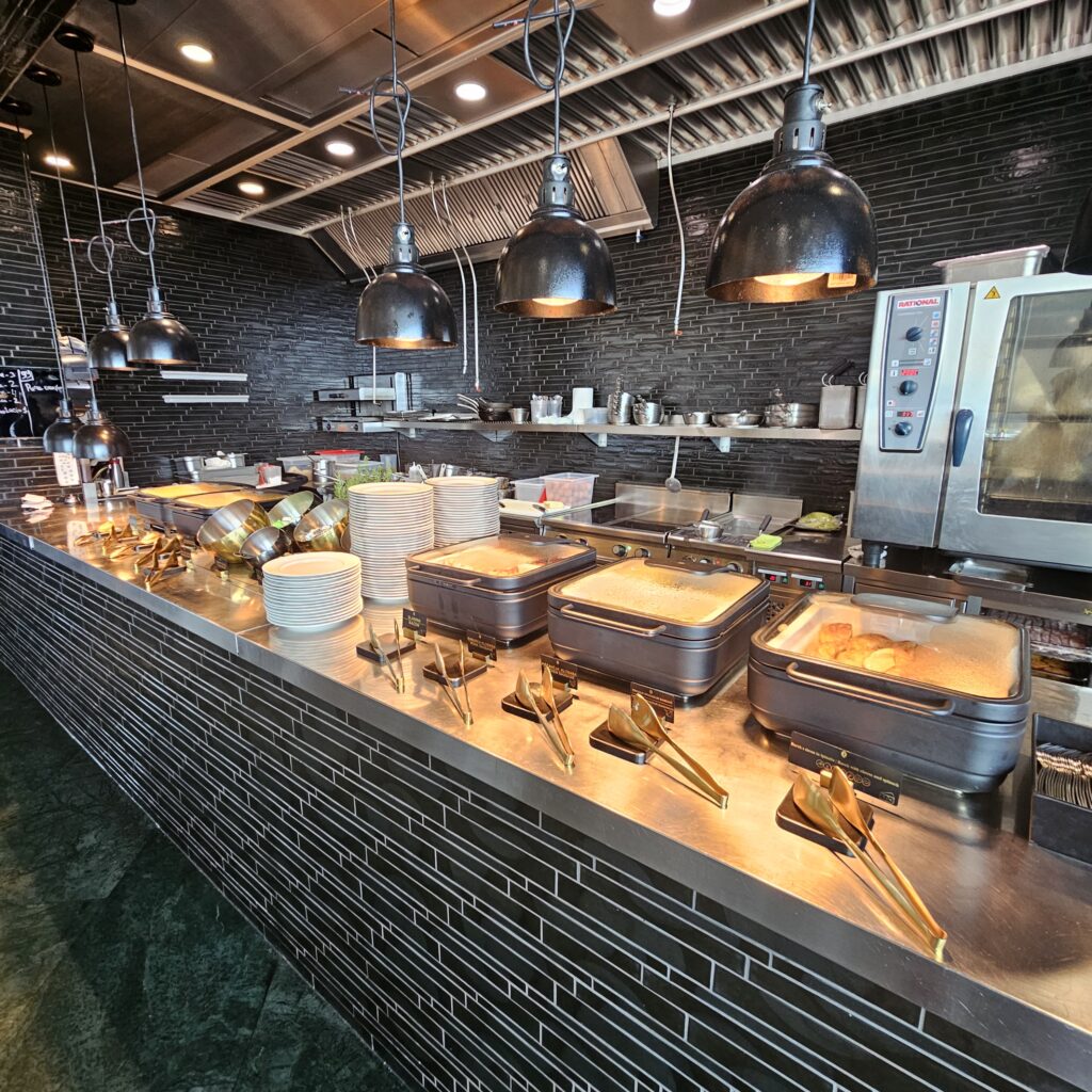 InterContinental Ljubljana B-Restaurant Breakfast