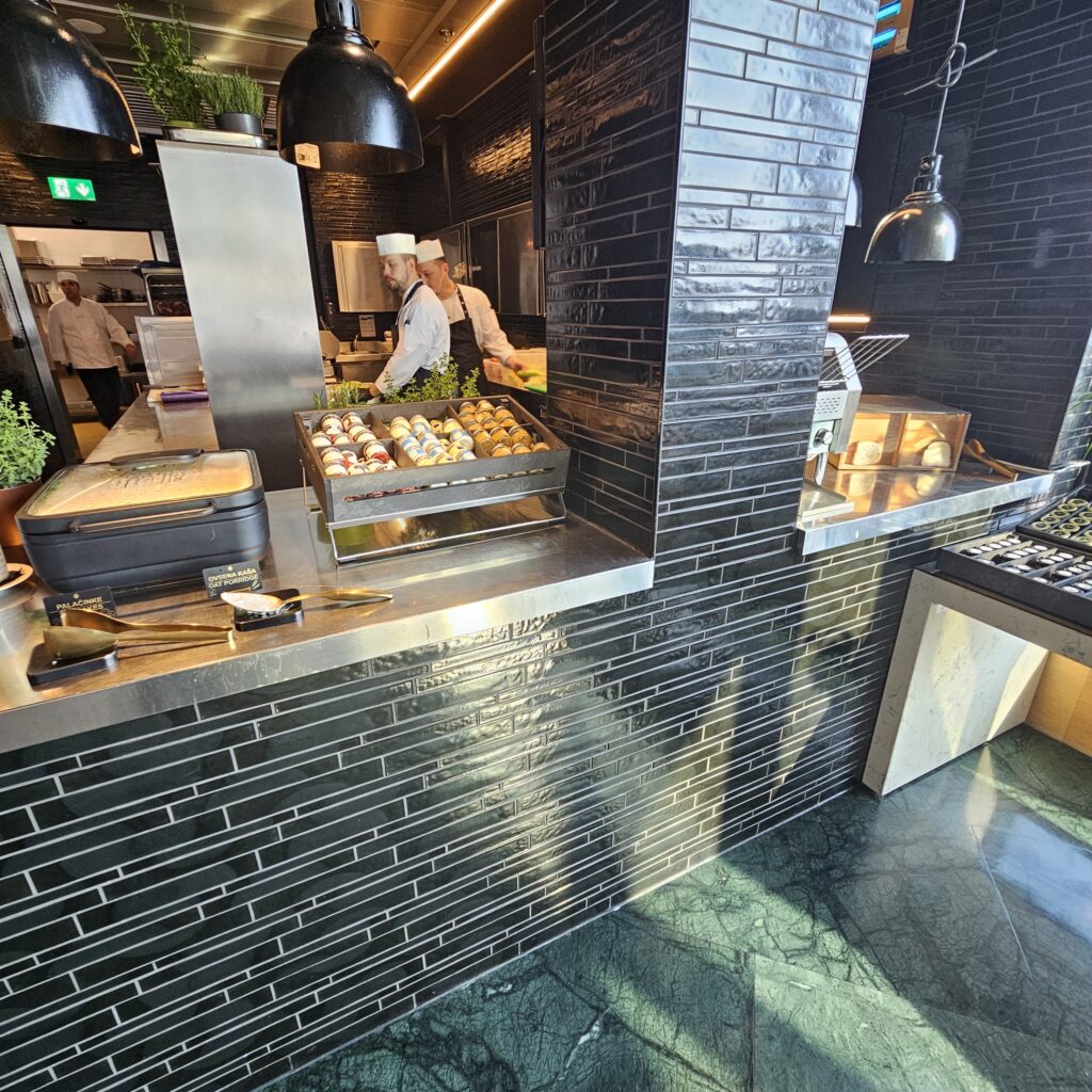 InterContinental Ljubljana B-Restaurant Breakfast