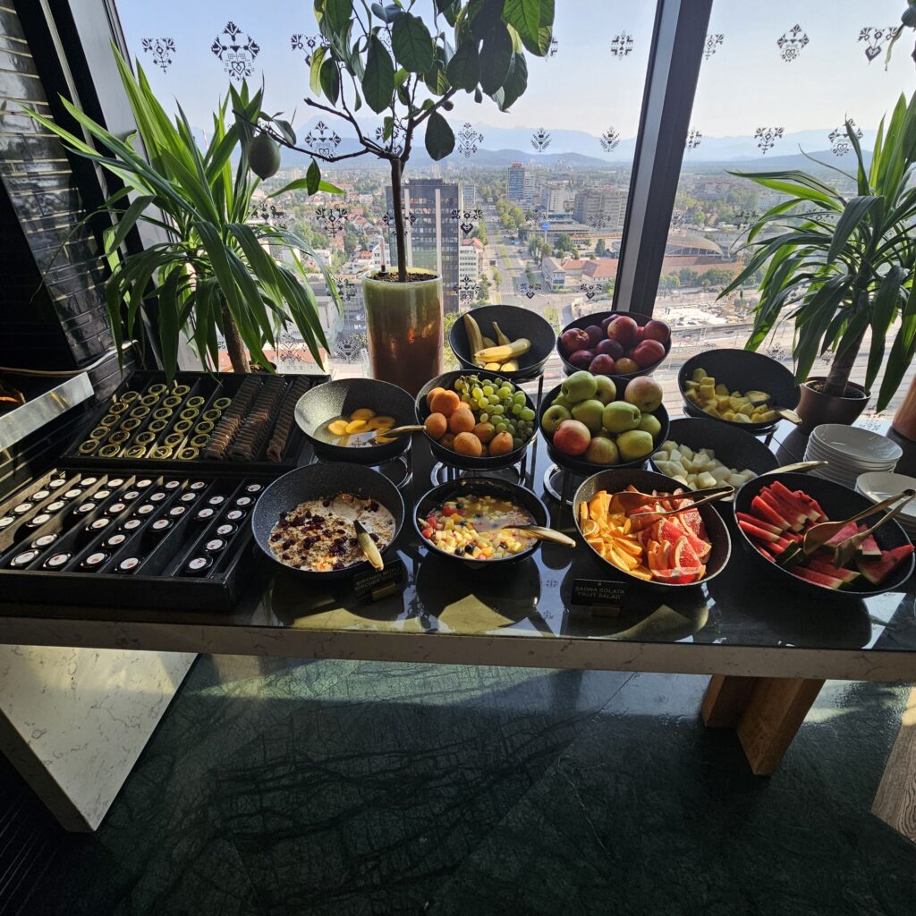 InterContinental Ljubljana B-Restaurant Breakfast