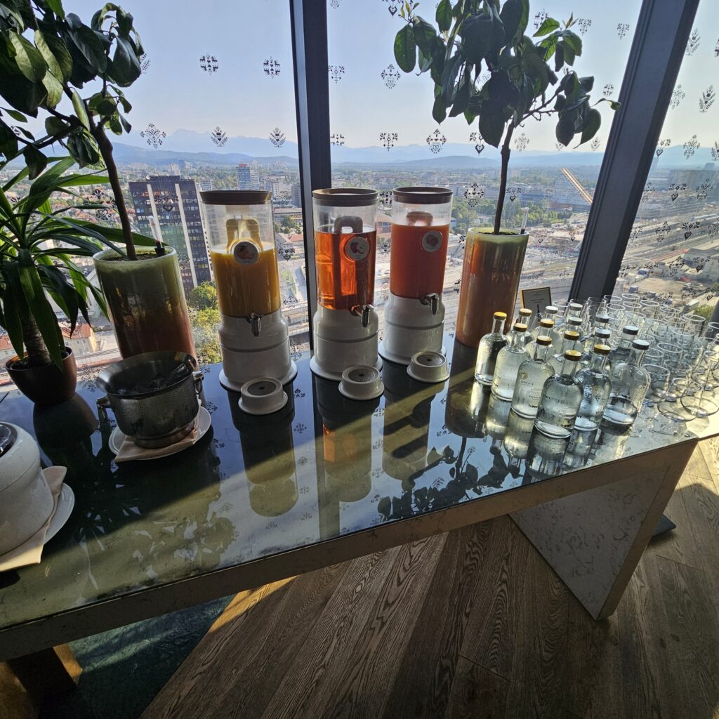 InterContinental Ljubljana B-Restaurant Breakfast