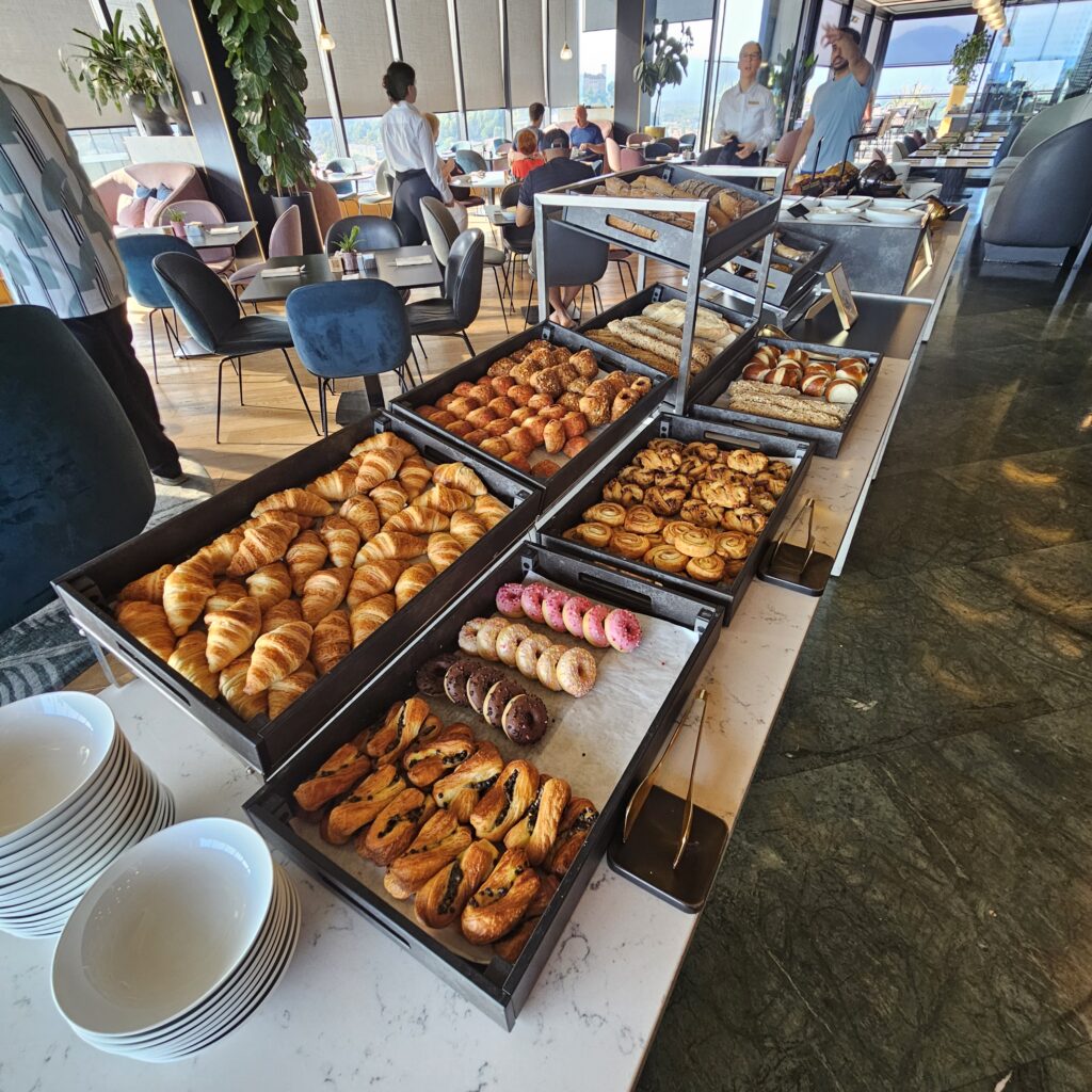 InterContinental Ljubljana B-Restaurant Breakfast