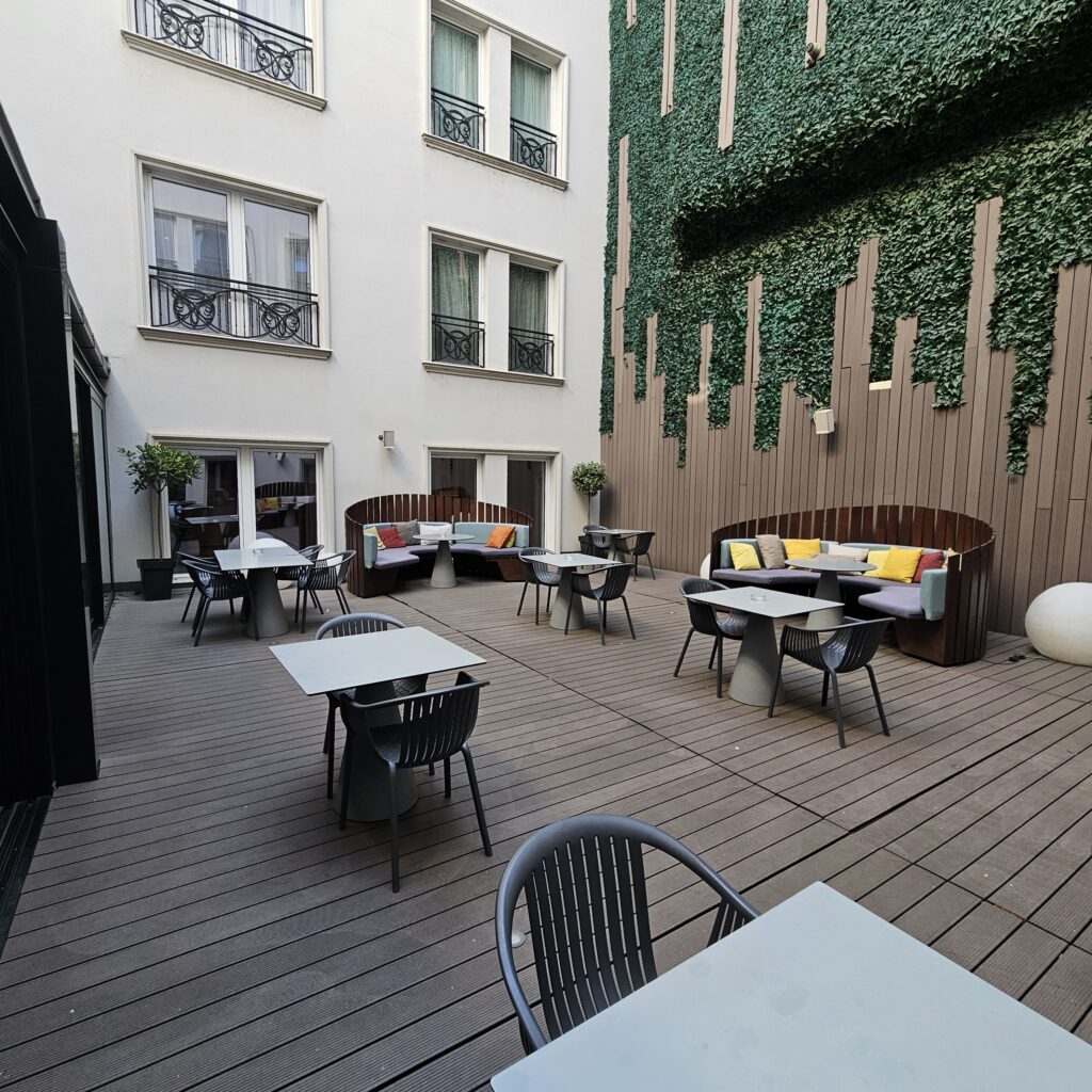 Skopje Marriott Executive Lounge