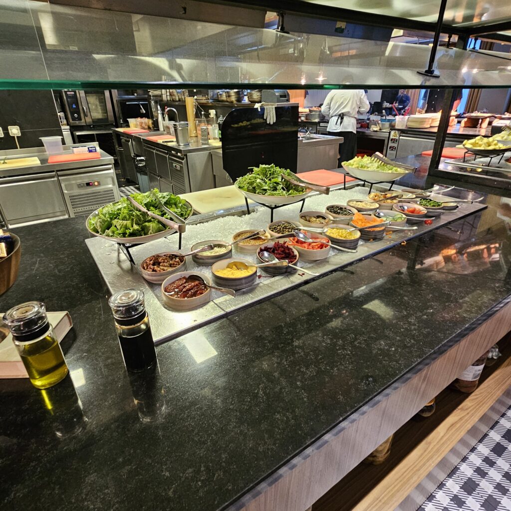 Skopje Marriott Distrikt Bar & Kitchen Breakfast