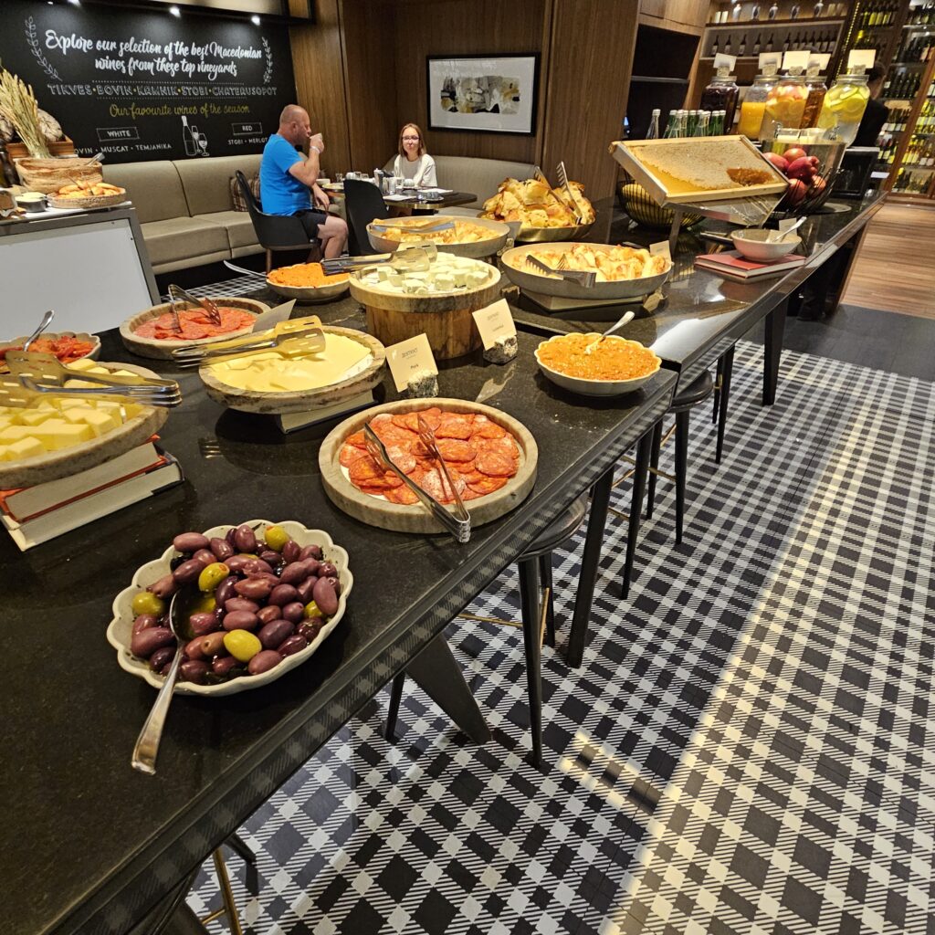 Skopje Marriott Distrikt Bar & Kitchen Breakfast