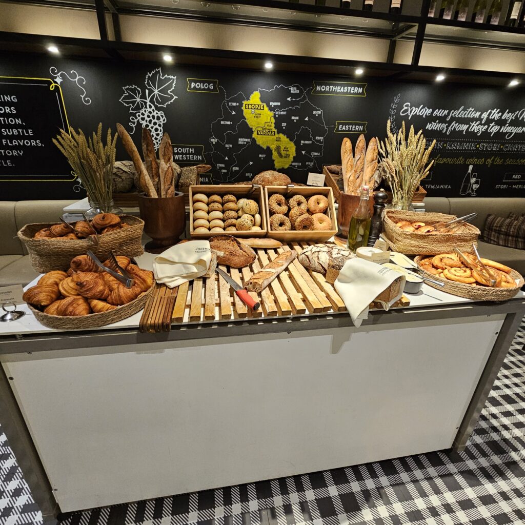 Skopje Marriott Distrikt Bar & Kitchen Breakfast