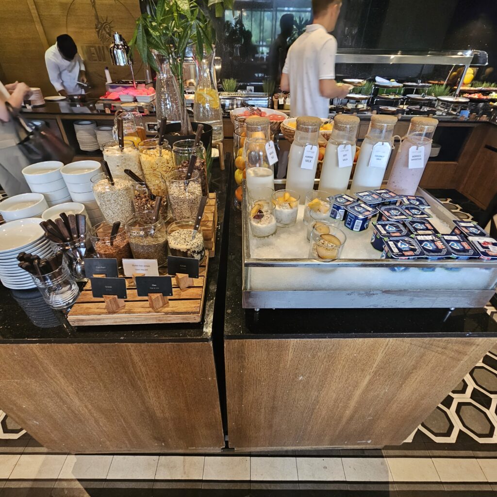 Courtyard Chisinau Breakfast