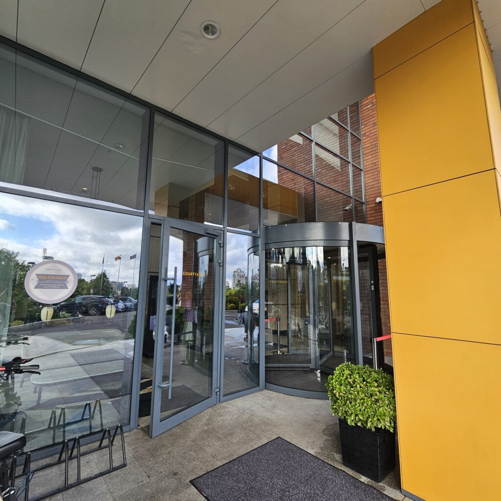 Courtyard Chisinau Entry