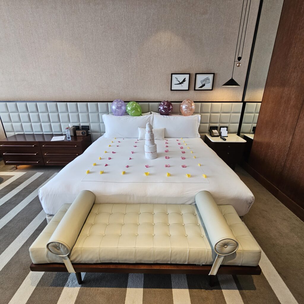 Waldorf Astoria Dubai International Financial Centre Premium Room King Bed