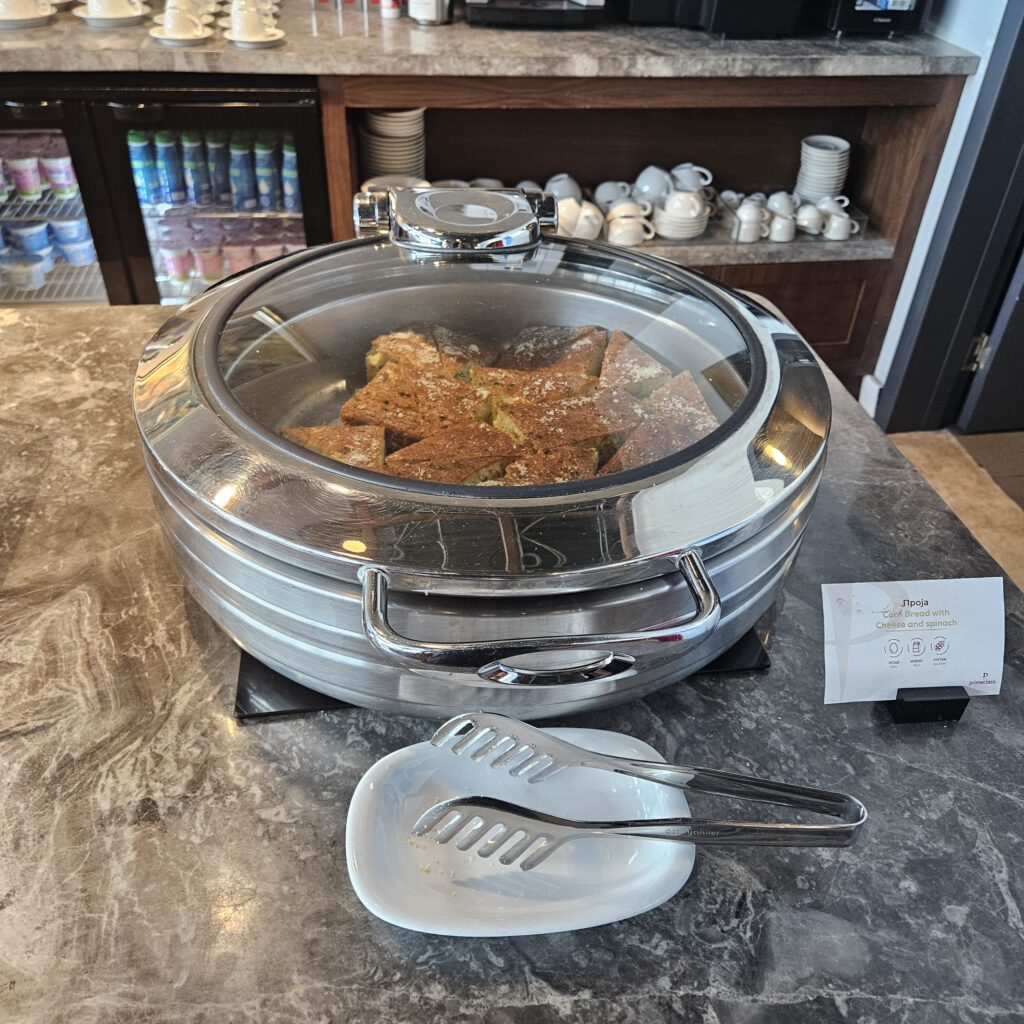 Primeclass Lounge SKP Proja Cornbread