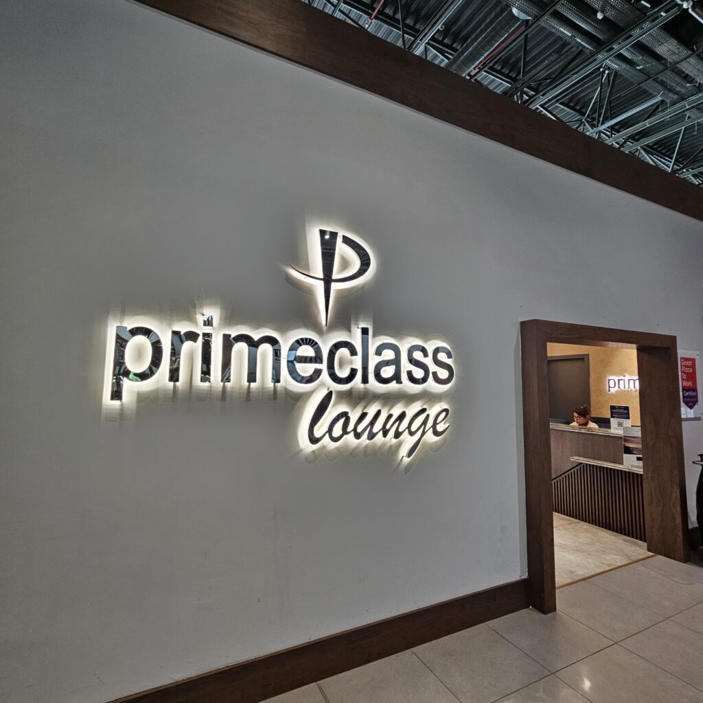Primeclass Lounge SKP Signage