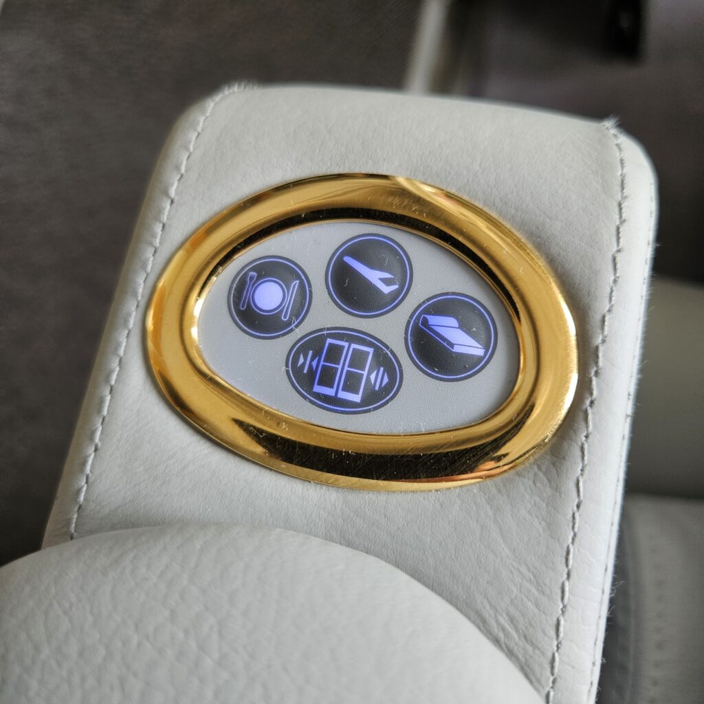 Review: Emirates Airbus A380-800 First Class (DXB-IAH) 12 Emirates Airbus A380 First Class Seat Controls