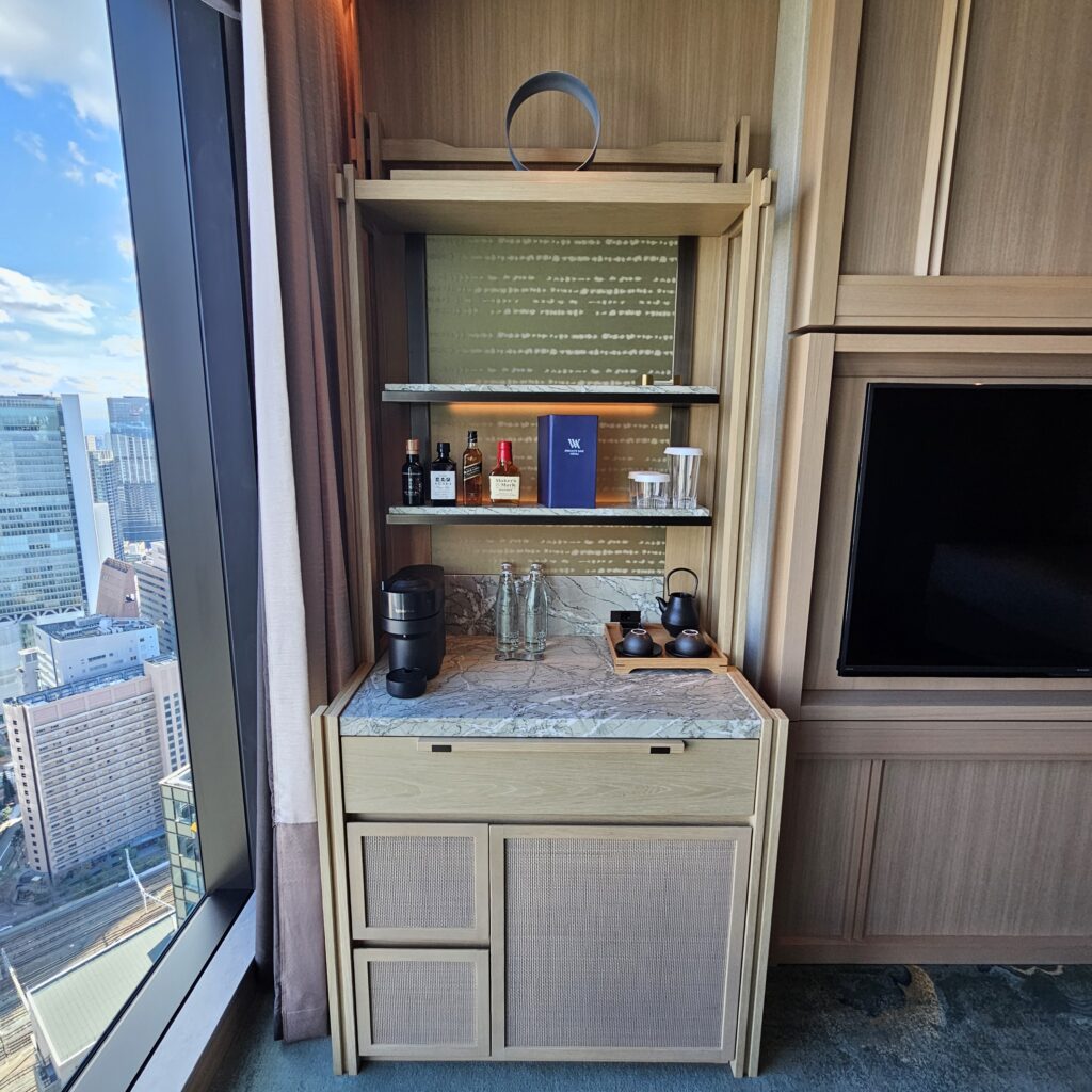 Waldorf Astoria Osaka Premier Room Pantry