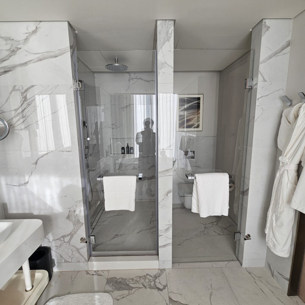 St. Regis Belgrade Junior Suite Bathroom