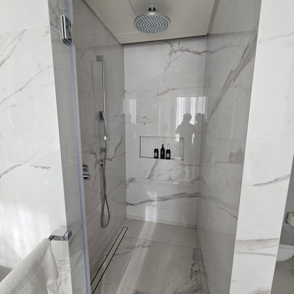 St. Regis Belgrade Junior Suite Shower