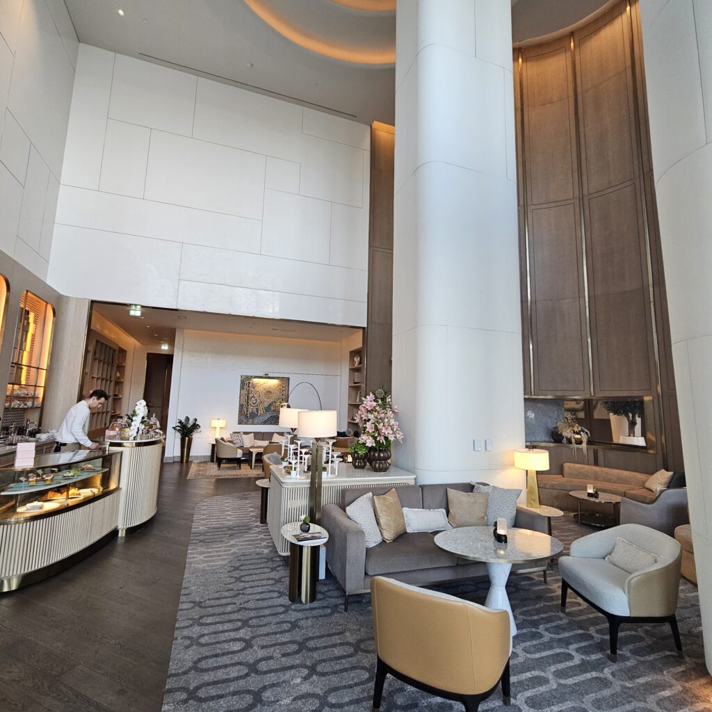 St. Regis Belgrade Rise Patisserie