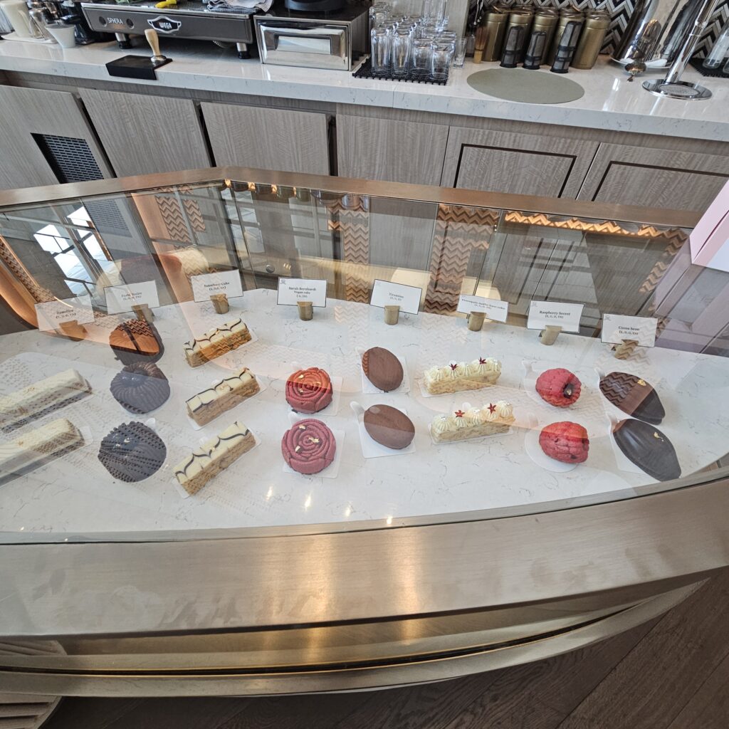 St. Regis Belgrade Rise Patisserie