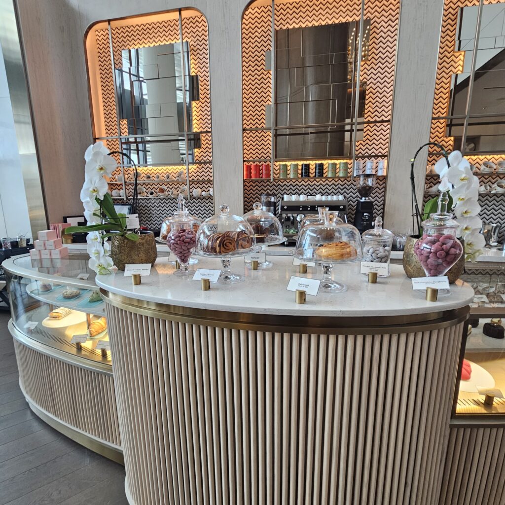 St. Regis Belgrade Rise Patisserie