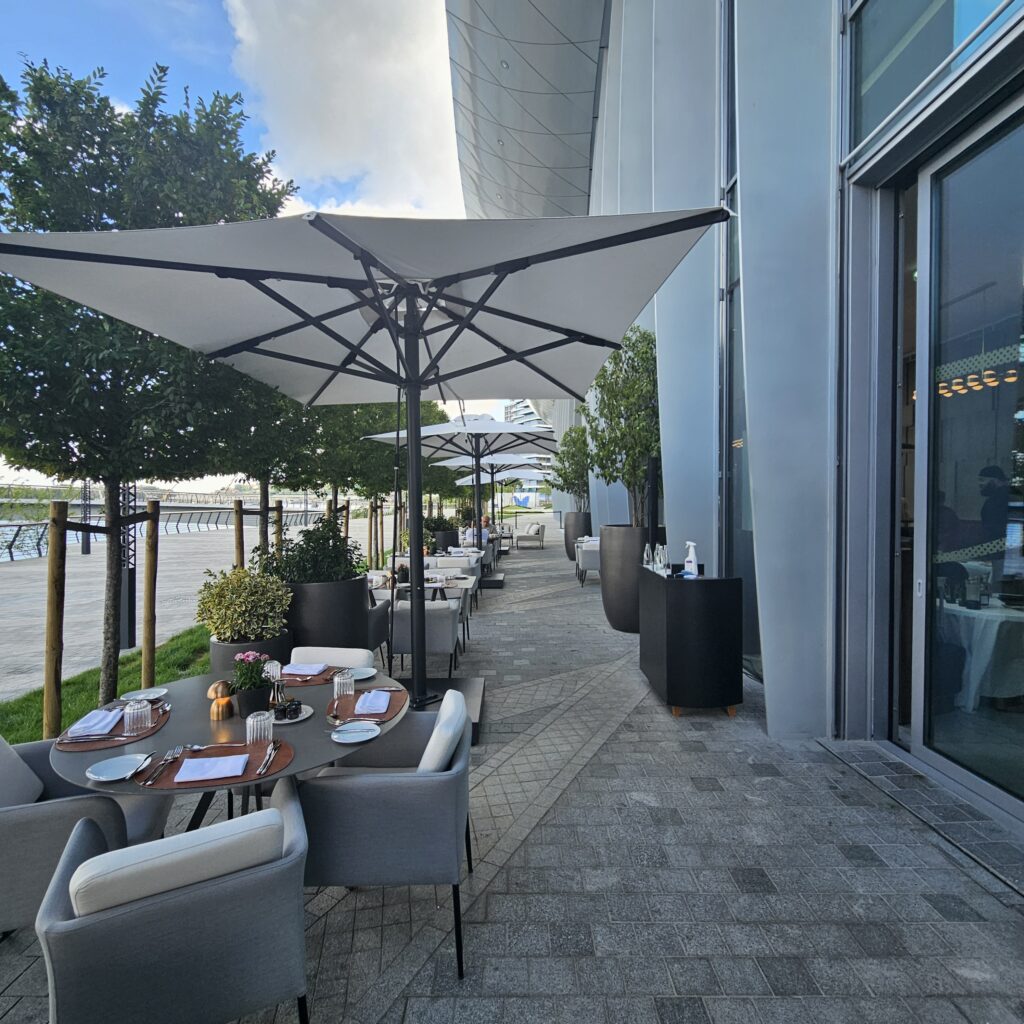 St. Regis Belgrade Savant Restaurant Outdoor Seating