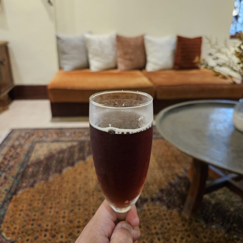 Al Maha Desert Resort Welcome Drink